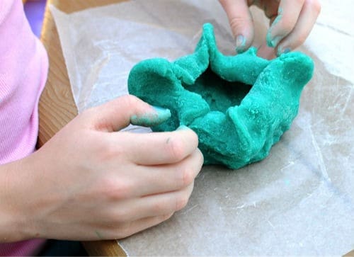 playdough pinch pot