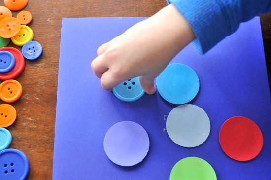 collaging with dots and buttons - easy preschool art project