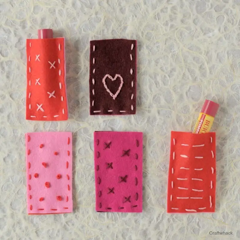 Sweet little DIY lip balm pouches - felt crafting - Valentines DIY gift