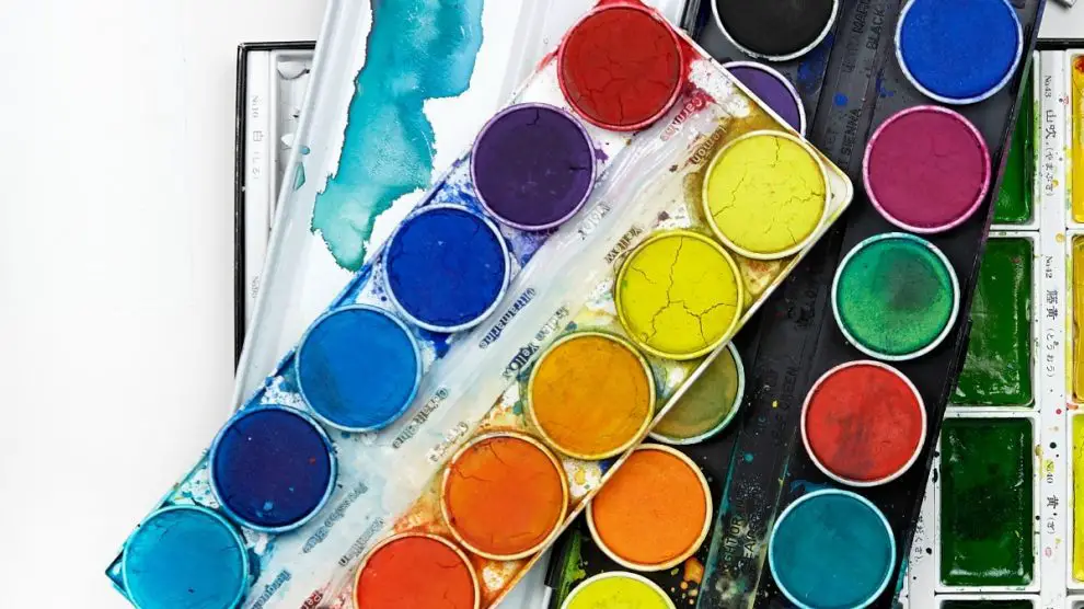 WATERCOLOR PANS VS TUBES: WHICH IS BETTER? · Craftwhack