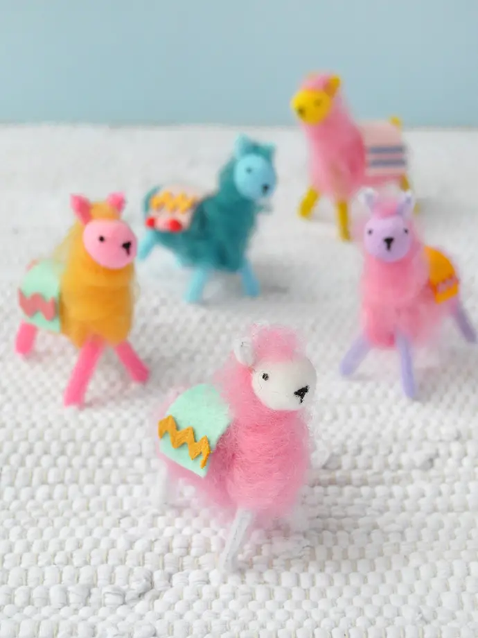 Mini Wool Llama