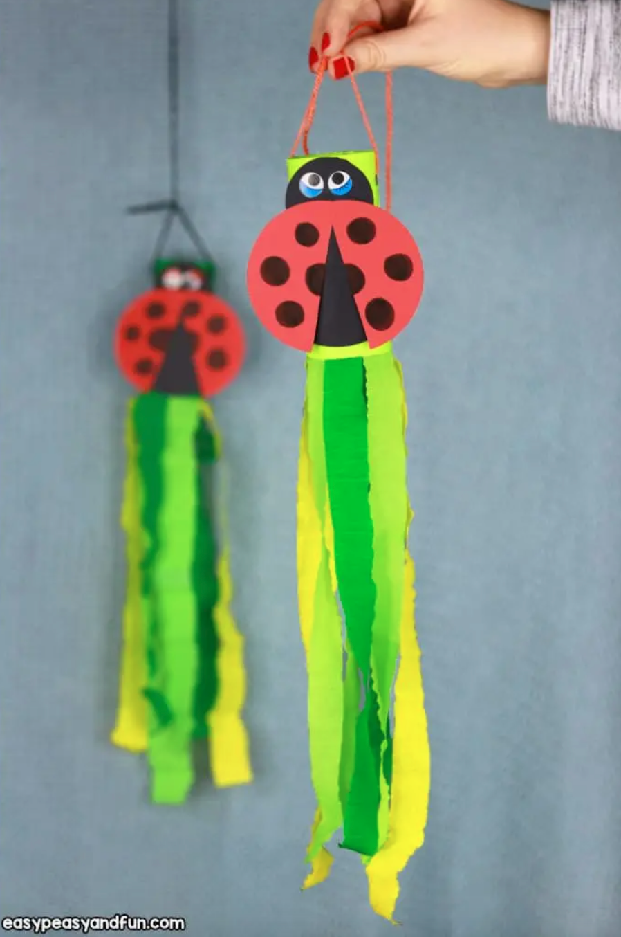 Adorable Bug Crafts for Toddlers - Frosting and Glue- Easy crafts