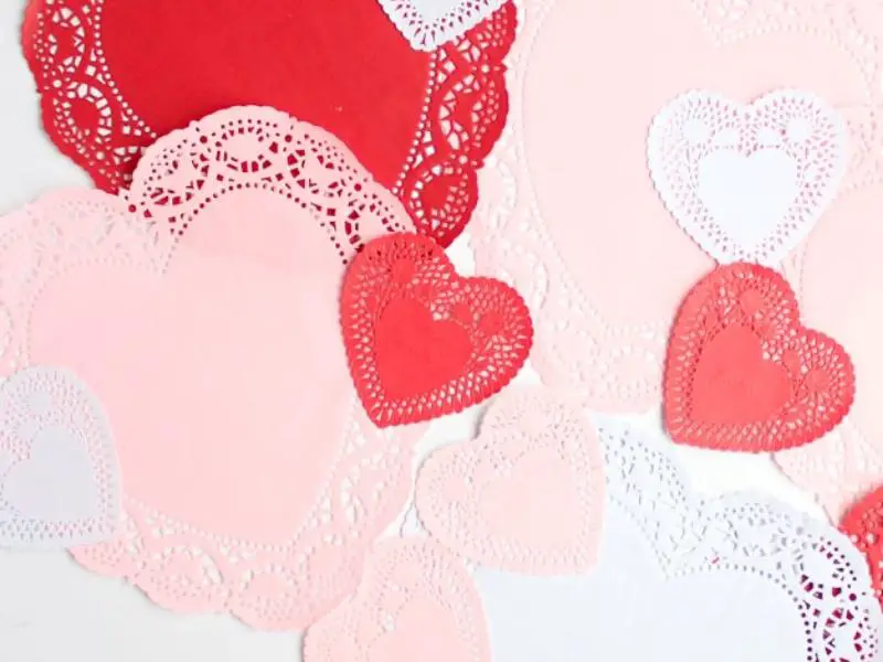 Clever Heart Doily Crafts