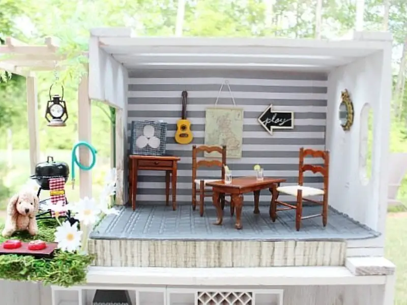 Crate Dollhouse