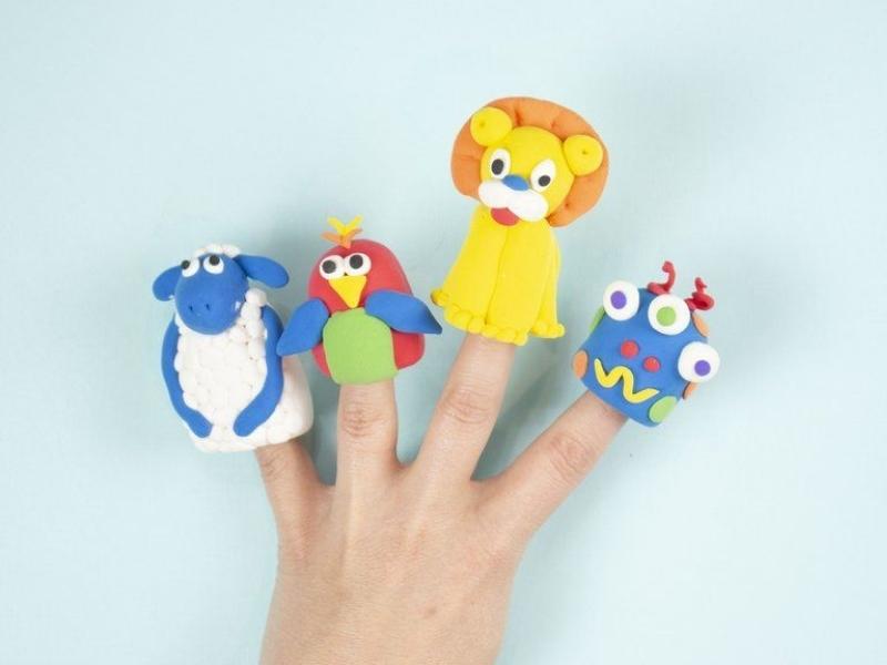 Model Magic Finger Puppets