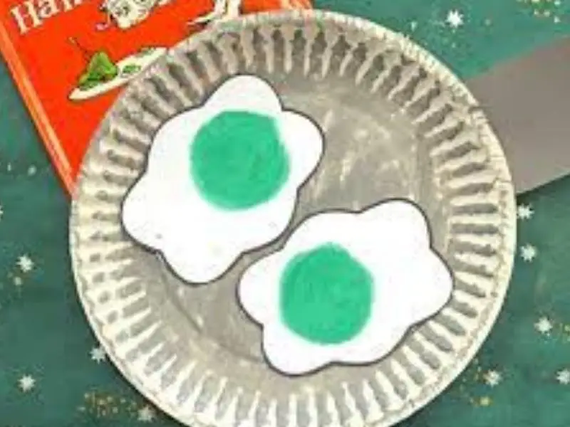 Green Eggs and Ham Paper Plate Craft
