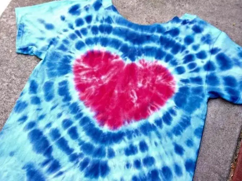 Heart Tie Dye Pattern