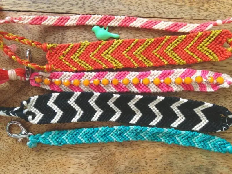 15 Summer Camp Style Friendship Bracelets You Can Make Right Now