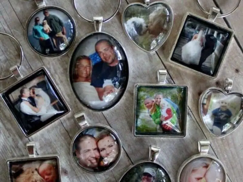 DIY Keychain With Photos