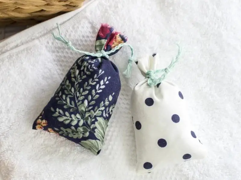 Homemade Lavender Sachet